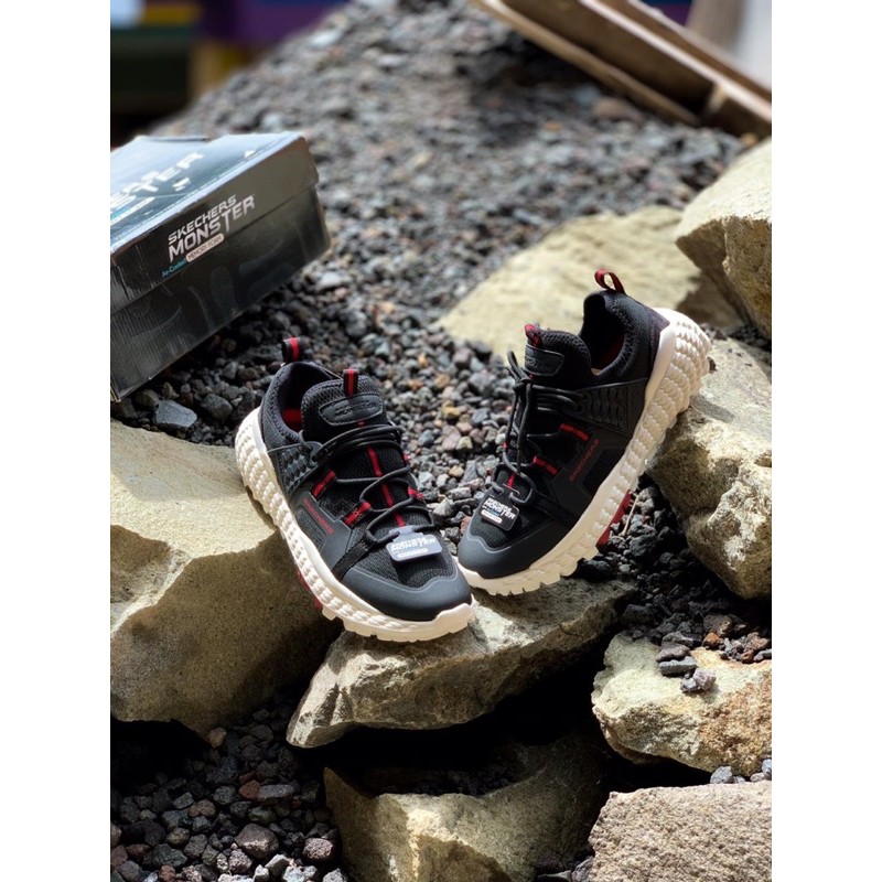 Sepatu SKECHERS MONSTER KYREKO 51716 BLACK (MEN)