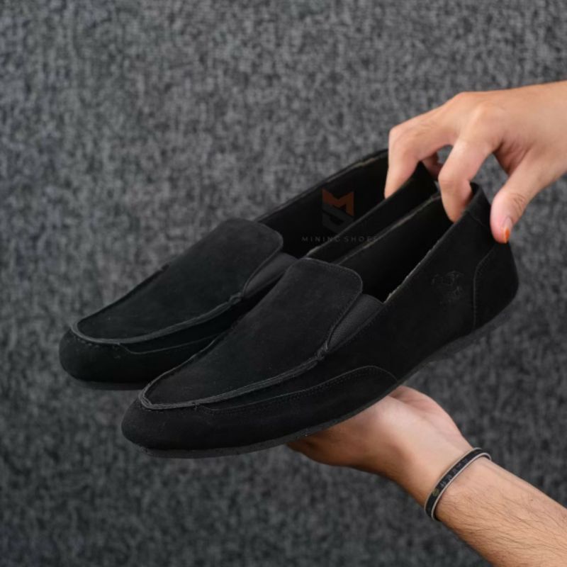 MNG BLZ Sepatu Slip On Pria Kulit Suede Sepatu Casual Pria Loafers Santai Kasual Kerja Main Kondangan