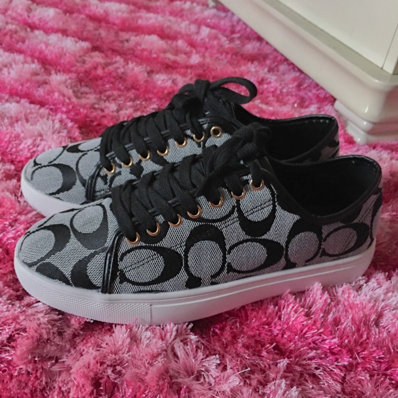 Preloved Sepatu Coach