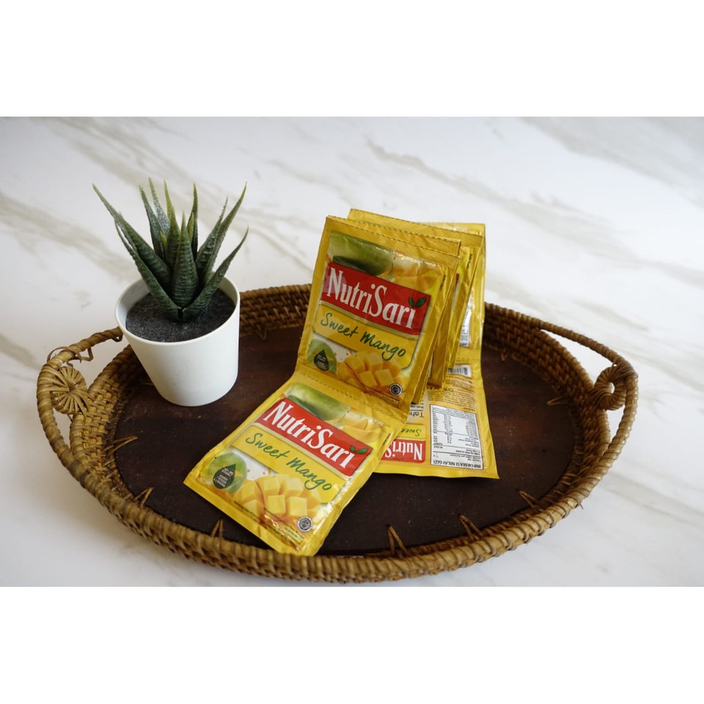 

Nutrisari sachet isi 10 Pcs Rasa Sweet Mango, Jeruk Peras, Sweet Orange