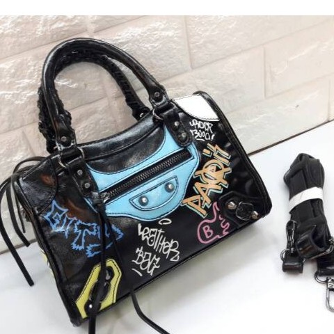 GR #TAS BALENCIAGA GRAFFITI SIZE 26x20CM SUPER JUST BLACK #TASWANITA