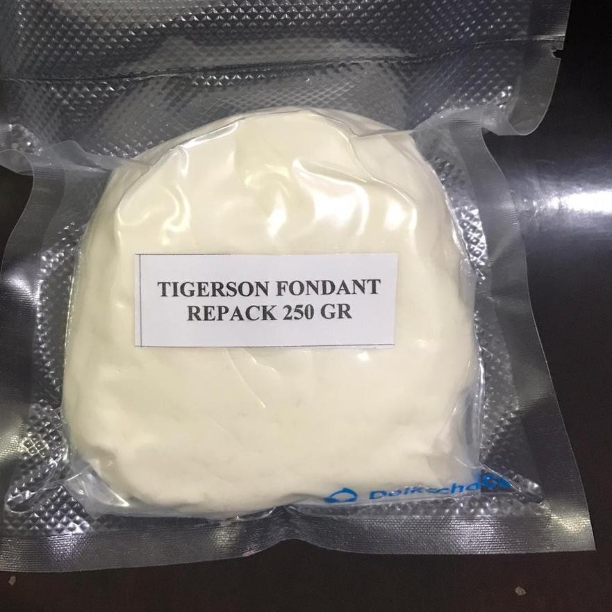 

SALE!! KODE-713 Super Fondant Tigerson White Rep 250gr