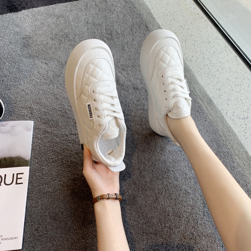 Favorite &quot;FREE BOX&quot; Sepatu Sneakers Wanita Import Korean Fashion Sepatu Wanita Import Korea Sepatu Wanita Hitam Sneakers Wanita Import 9087