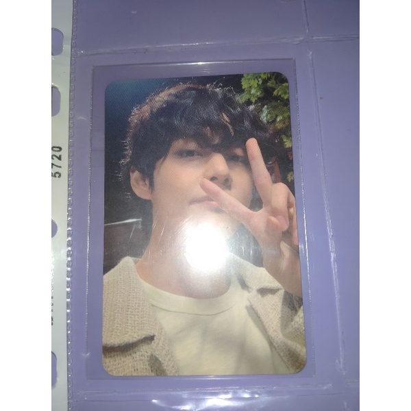 pc taehyung mots journey japan (selfie) baca desk