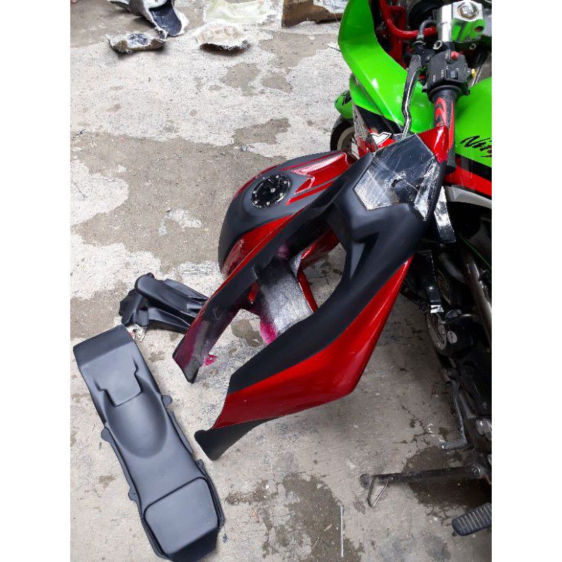 body belakang Vixion old model bodi r25