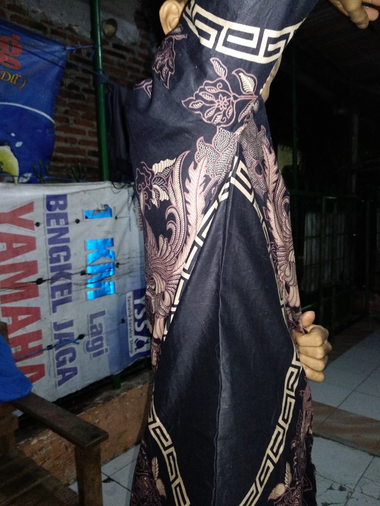 Kkemeja Batik Pria Modern Slim Fit Lengan Panjang Odl 142