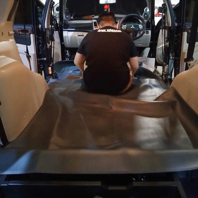 Karpet Dasar Innova Lama