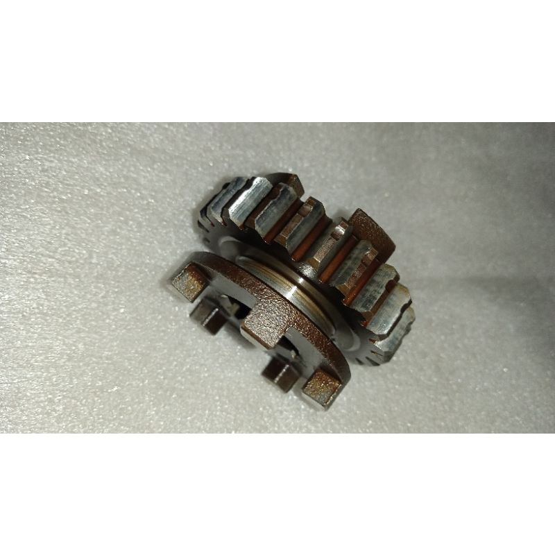 gear 3rd wheel 23t jupiter z1 1dy. gear rasio 3 mata 23 jupiter z1 injeksi original second.