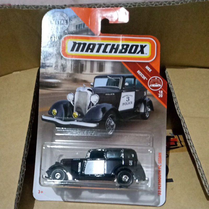 Matchbox 33 Plymouth Pc Sedan