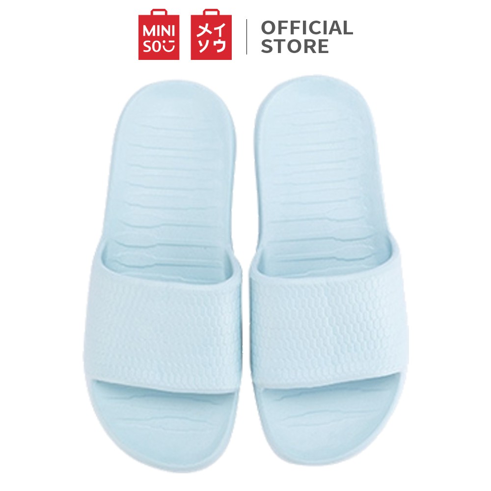 MINISO official flip flop Sandal kamar mandi wanita berbahan empuk kotak-kotak-C light blue, 37-38