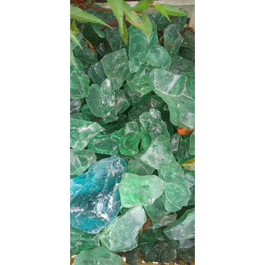 Batu Obsidian bongkahan kecil