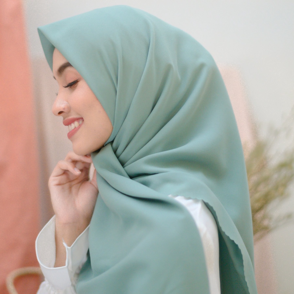 Hijab Bella Square Laser cut / Kerudung Segiempat Voal Superfine Polly Cotton Ultimate / Plain Basic / Jilbab Segi Empat  Lasercut Lc Cod Terbaru-SAGE GREEN