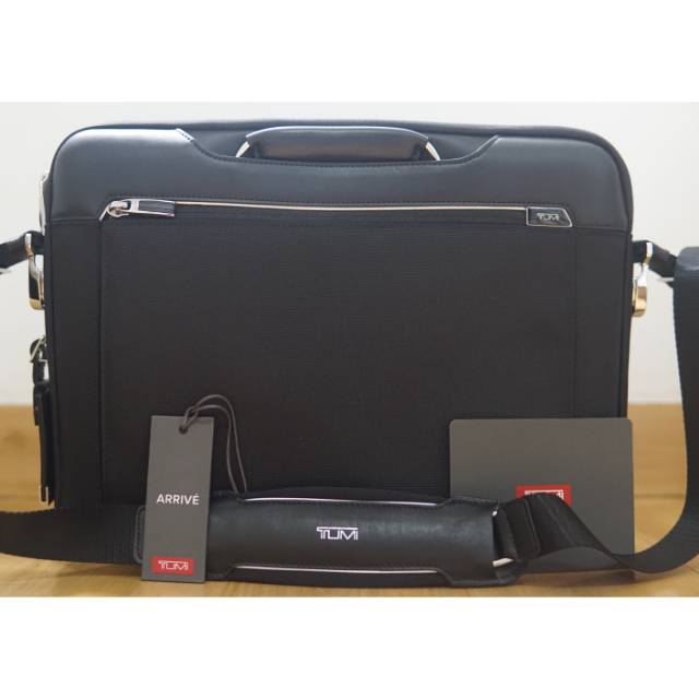 PRELOVED TUMI Arrive Hamilton Slim Brief