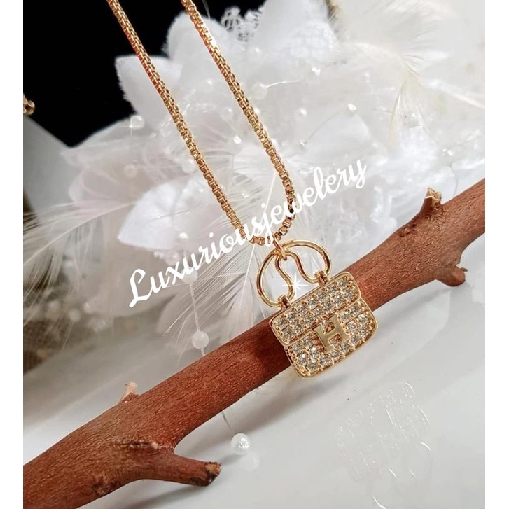 Kalung tas Replika Berlian