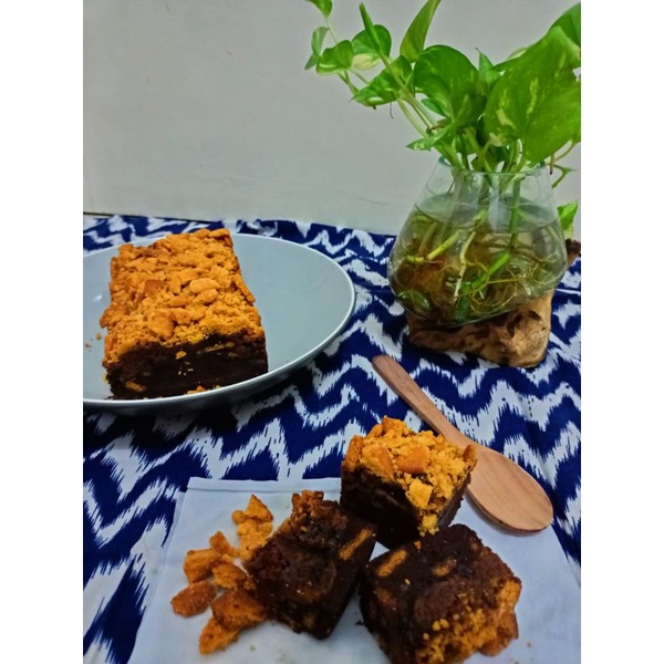 

fudge brownies cookies