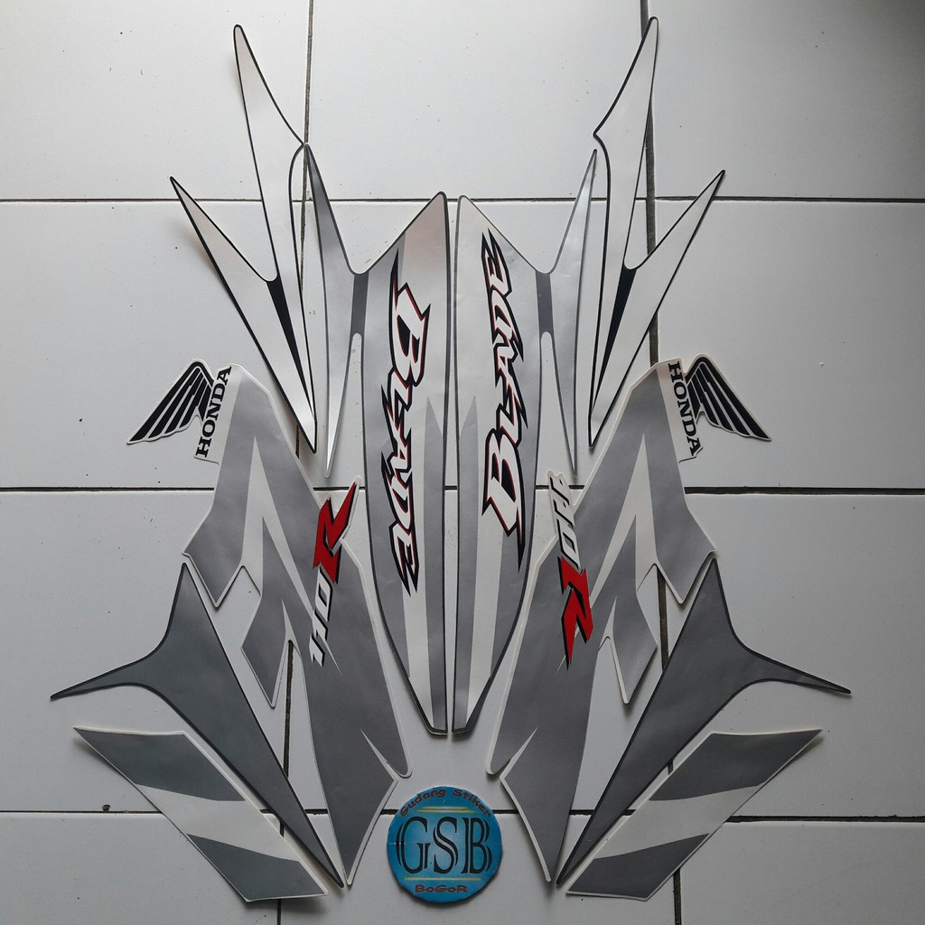 striping body lis motor honda blade 110r 2009 putih-silver
