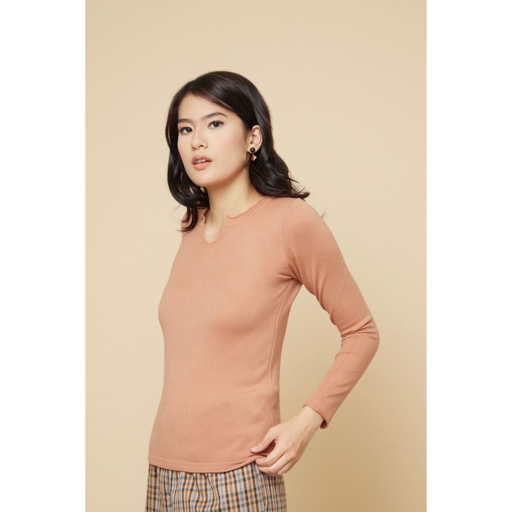 Peach Poppy Nala Top - Atasan Wanita Kaos Basic Lengan Panjang Kerah V