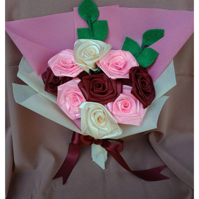 

(READY) Hand bouquet pita satin