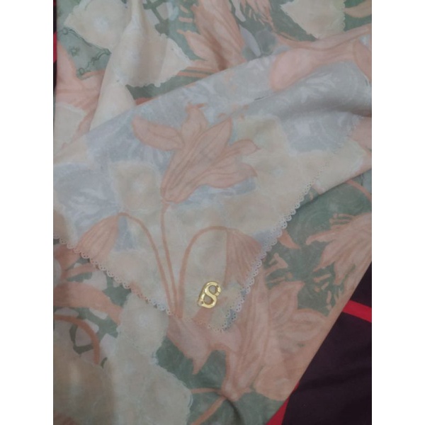 buttonscarves preloved maharani lime