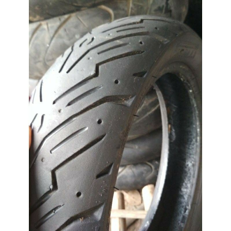 ban aerok pirelli ukuran 140/70-14