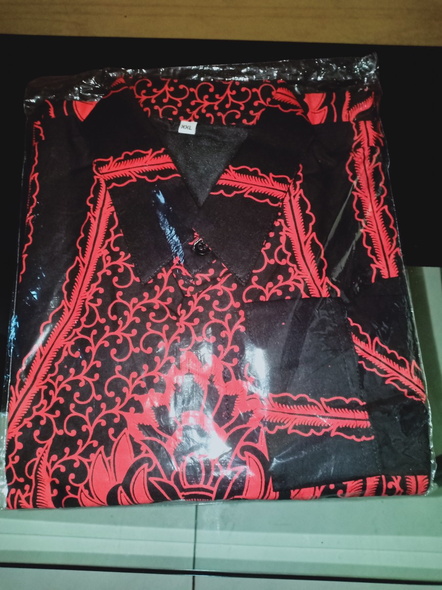 Batik Solo Kemeja Batik Panjang Peksi Maroon Raden Batiksoloamanah 145.000