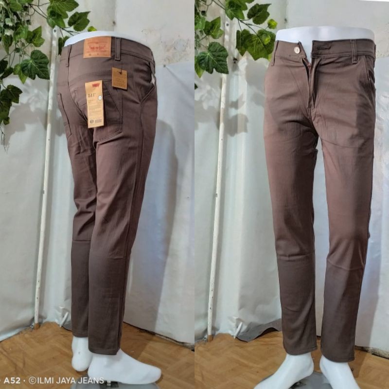CELANA CHINO PREMIUM LEVIS