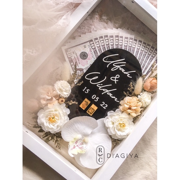 Mahar cattleya uang kipas / Mahar Pernikahan / Mahar Rustik / Mahar Anggrek / Mahar Rustic Transparan / Mahar Simple / Mahar Bunga Kekinian / Mahar Rustic / Bingkai Mahar / mahar transparan / Bingkai Mahar Pernikahan