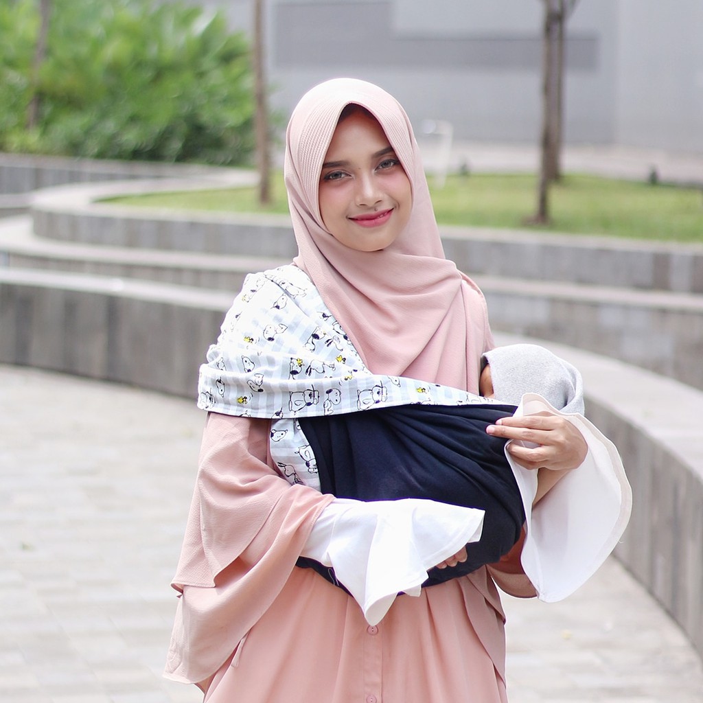 Gendongan Motif Snoopy (Bolak Balik) Warna Balik Hitam , Gendongan Kaos