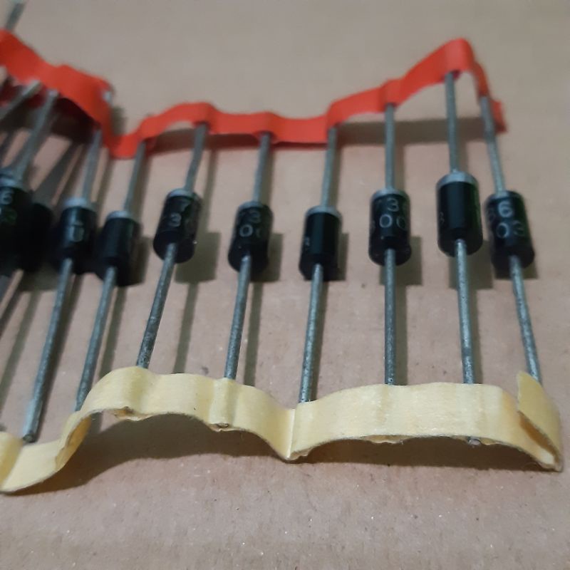 Dioda ultra fast UF3003