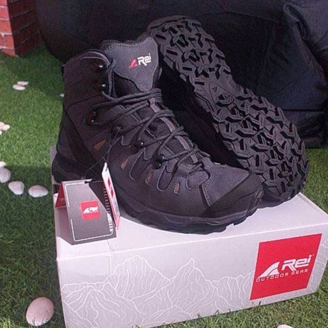 SEPATU GUNUNG WATERPROOF AREI OUTDOOR GEAR VALIANT 100%ORIGINAL PRODUCT