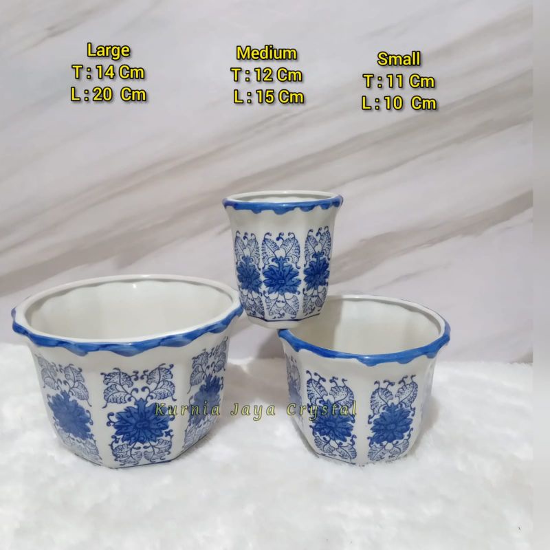 Pot tanam keramik biru putih motif bunga
