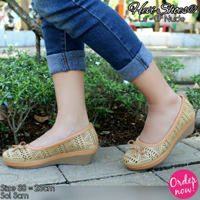 Best Seller Fsb Sepatu Wedges Wanita (Ls 07 Nude Camel)