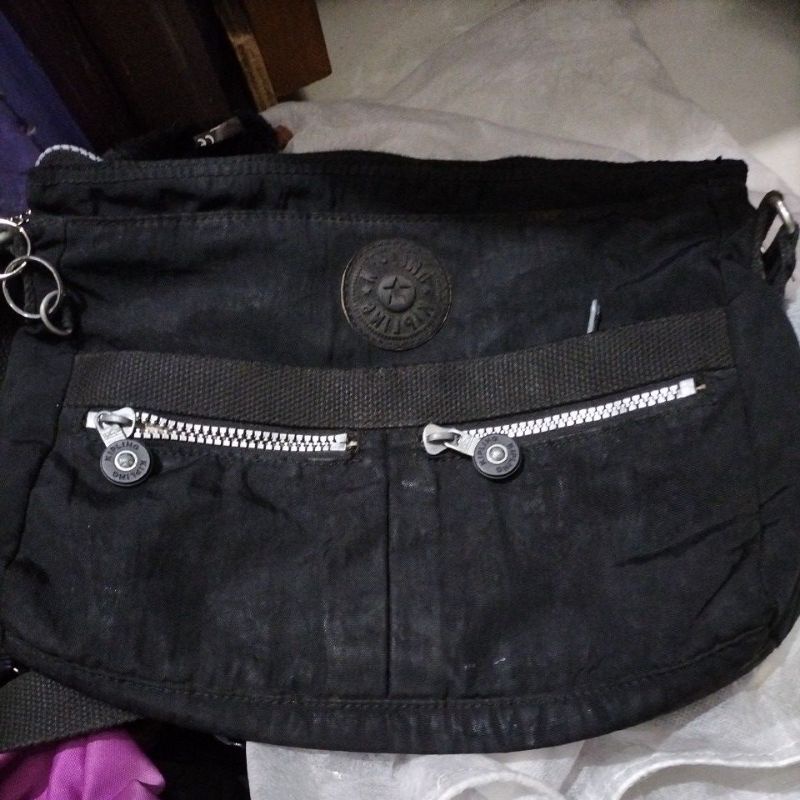 tas selempang kipling