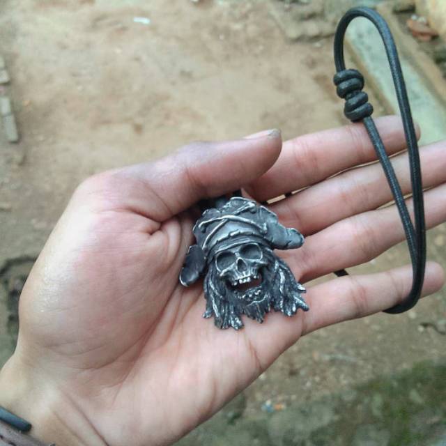 Skullring-ringskull-cincin tengkorak-pendant-kalung pirates fourspeed metalwerks original