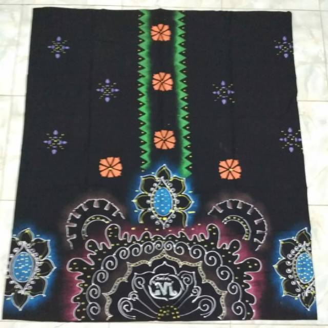 

Sarung lukis limited edition bisa request nama. NO KEMBAR....