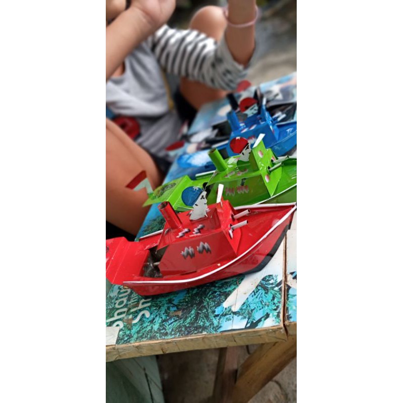 mainan kapal otok otok