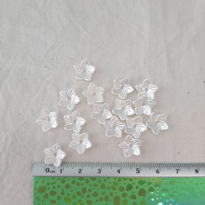 mote /manik bunga akrilik sakura