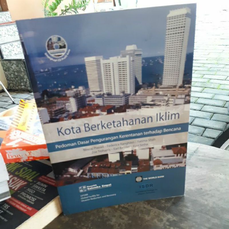 

BUKU ORIGINAL KOTA BERKETAHANAN IKLIM