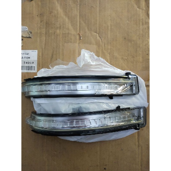 Lampu sen spion Xtrail T32