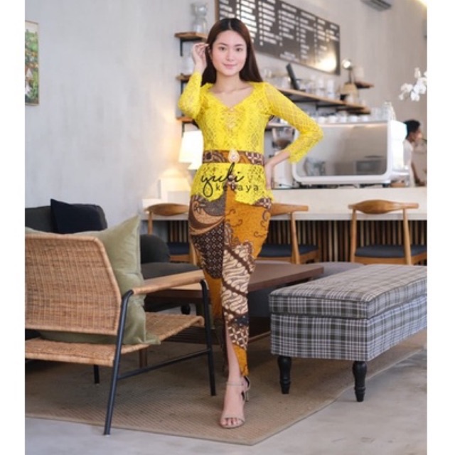 Set Kebaya Bali Murah Semi italy Tepi Depan | Kebaya Kuning bukaan depan