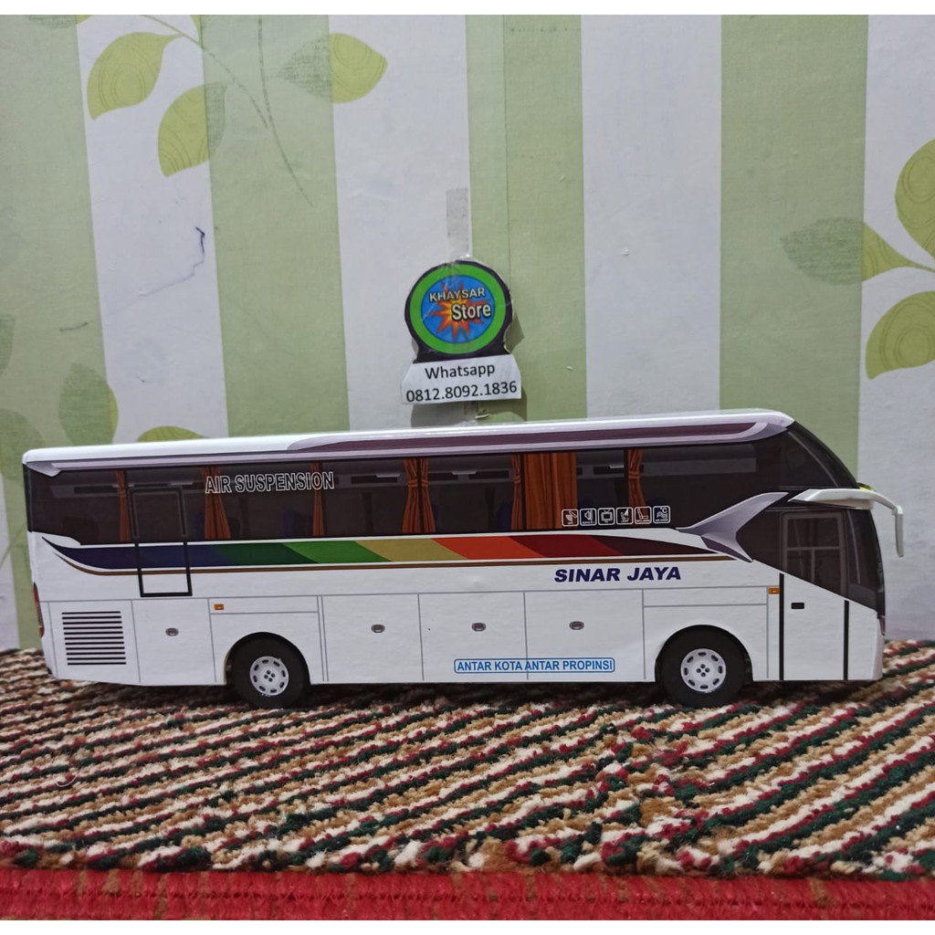 Miniatur Bus bis / mainan bus bis Sinar jaya SR2