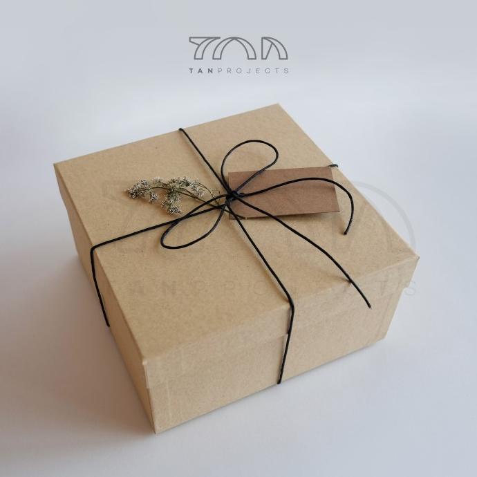 

[COD] Tan Projects Rustic Gift Box / Kotak Kado Serbaguna ukuran 20x20x10 cm [COD]
