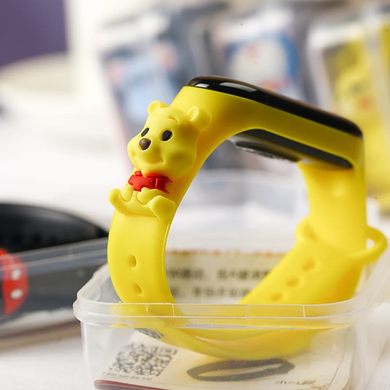 Jam Tangan Anak Elektronik Led Anti Air IP67 Water proof Motif Kartun Mickey Pikachu Bahan Silikon Untuk Anak / Jam Tangan Karakter 009-YELLOW WINNIE POOH
