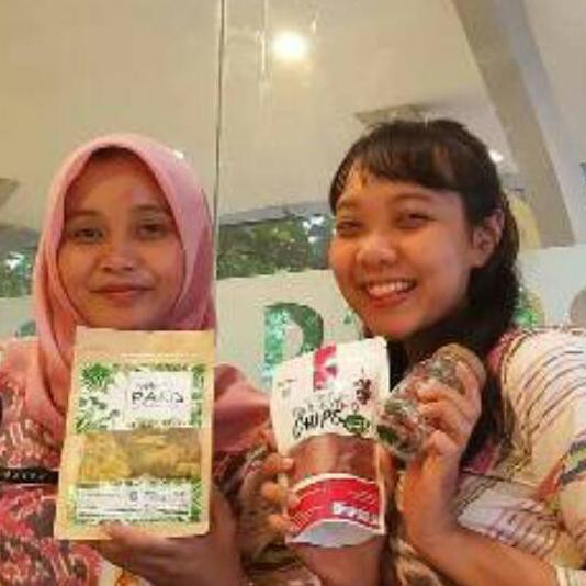 

PROMO 11.11 (zon-491) PAKET SIRUP PARIJOTO 250 ML + PERMEN + KERIPIK & BUAH