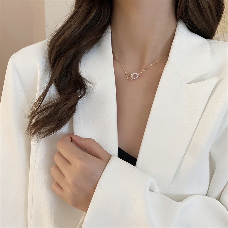 Choker Light Luxury Niche Retro Pearl Necklace Female Ins Simple Trend Clavicle Chain Fashion Hundred Matching Accessories Jewelry Gift