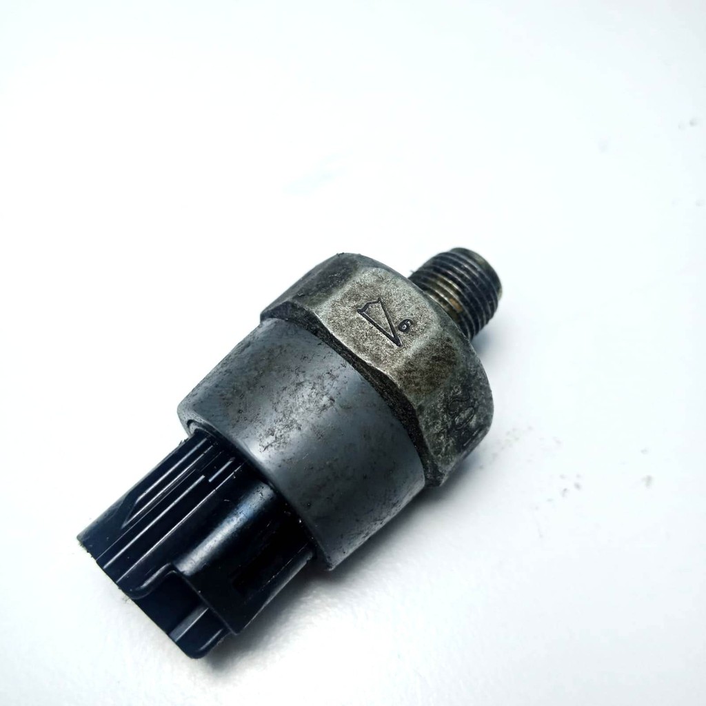 Switch PRESSURE tekanan SEnsor oli daihatsu taruna p02 PO2 2D original ori asli copotan