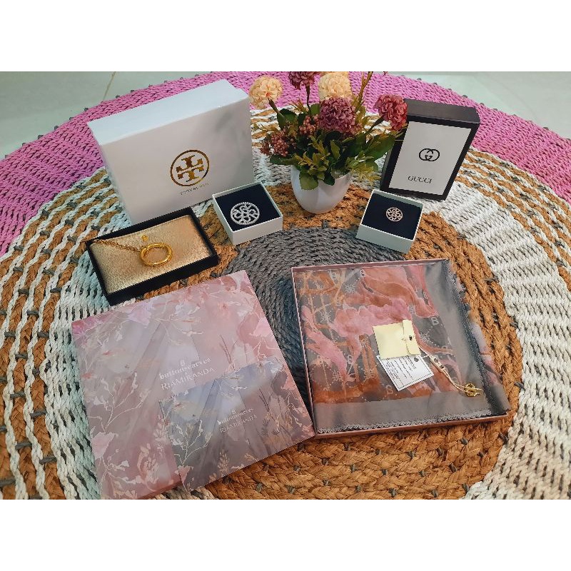 Buttonscarves xanadu LAVA