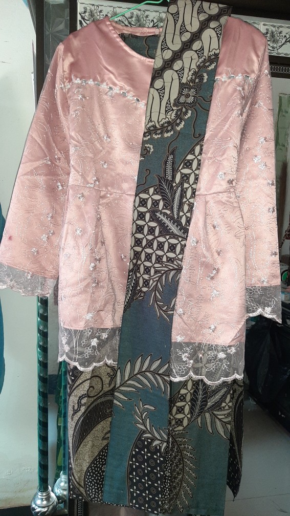 Maura Couple - Sania Ruffle Batik Couple Ori Ndoro Jowi Dnt Garansi Termurah Shopee - Couple Lesti