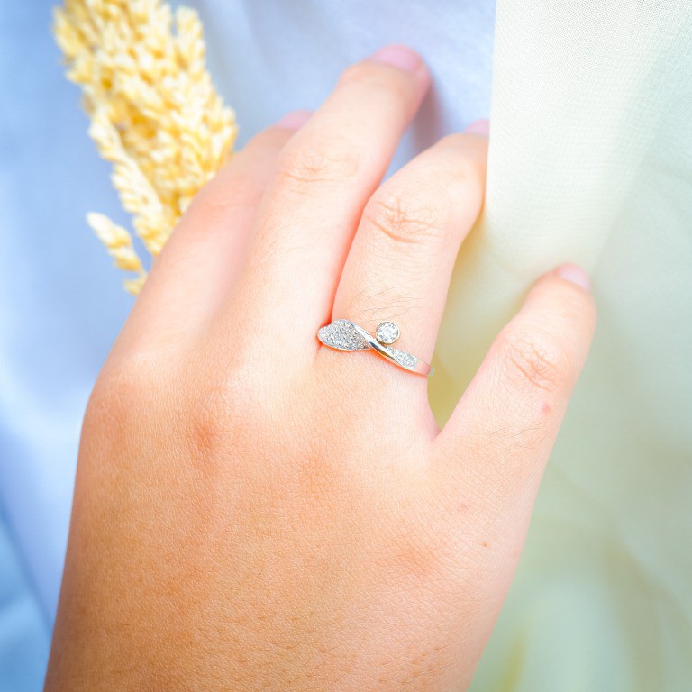 Cincin Twister Collection by Sandra Dewi 18K RI200220