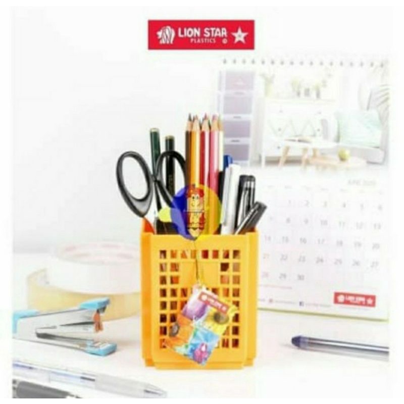 

TEMPAT PENSILSL SEGI/TEMPAT PULPEN PLASTIK SEGI VIVID LION STAR T-19